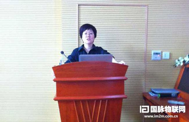 北京云海游戏互联信息顾问有限公司总经理郑爱军受邀参加典礼仪式，并作"新媒体与网站发展新趋势"专题培训
